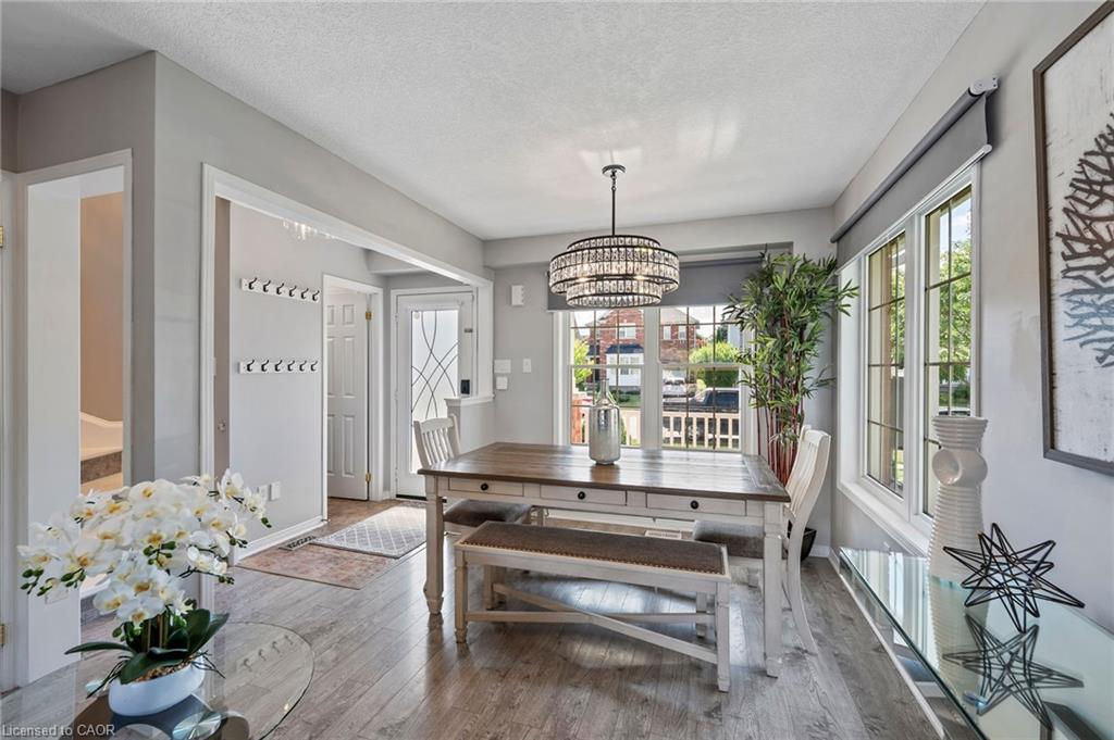 28 Hollinrake Avenue Property Photo 6