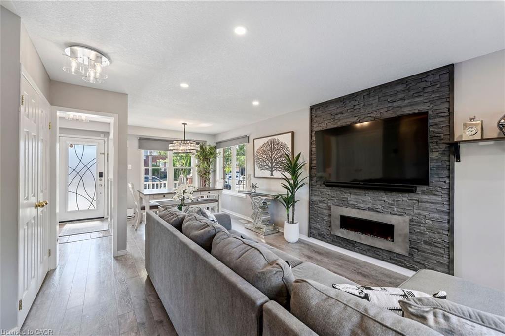 28 Hollinrake Avenue Property Photo 7