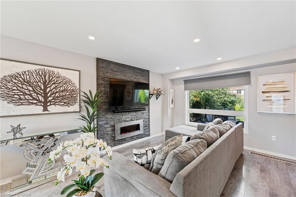 28 Hollinrake Avenue Property Photo 10