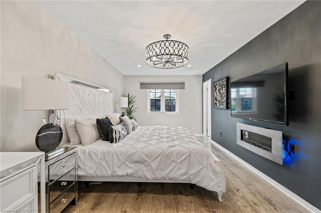 28 Hollinrake Avenue Property Photo 23