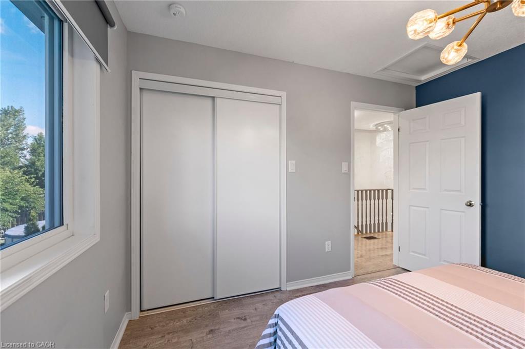 28 Hollinrake Avenue Property Photo 33