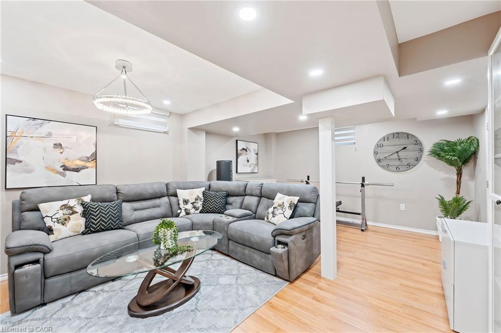 28 Hollinrake Avenue Property Photo 36