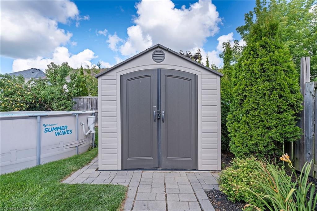 28 Hollinrake Avenue Property Photo 46