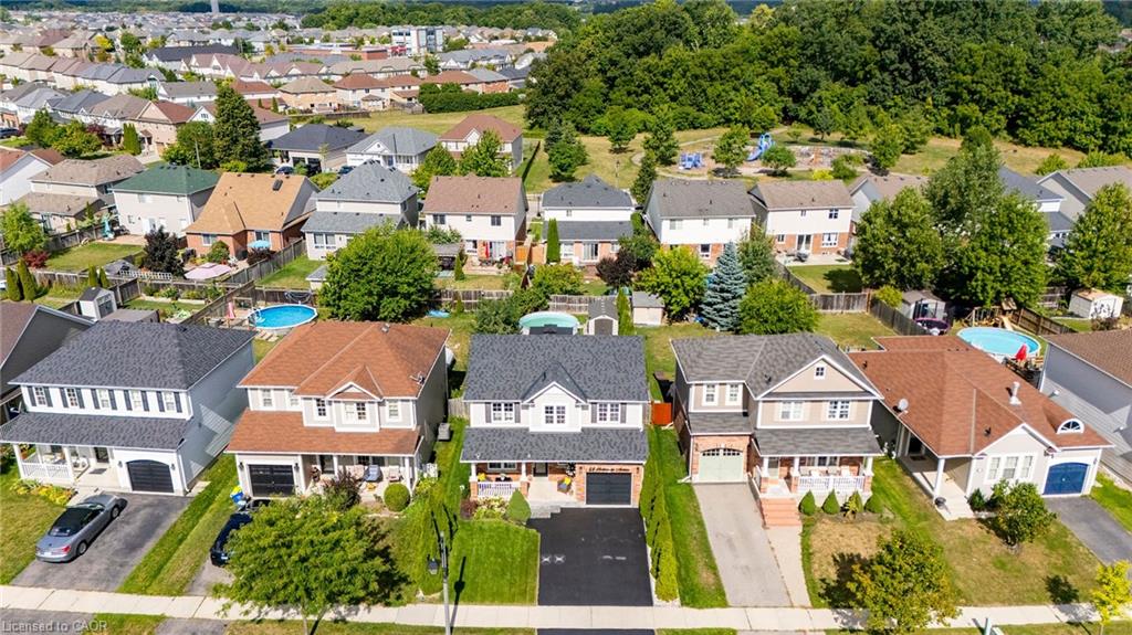 28 Hollinrake Avenue Property Photo 47