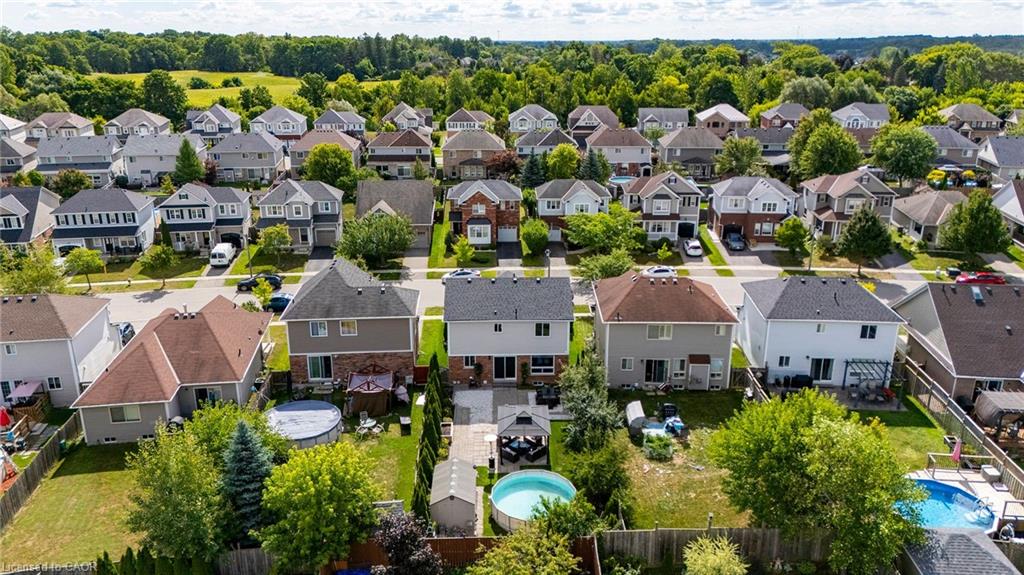 28 Hollinrake Avenue Property Photo 48