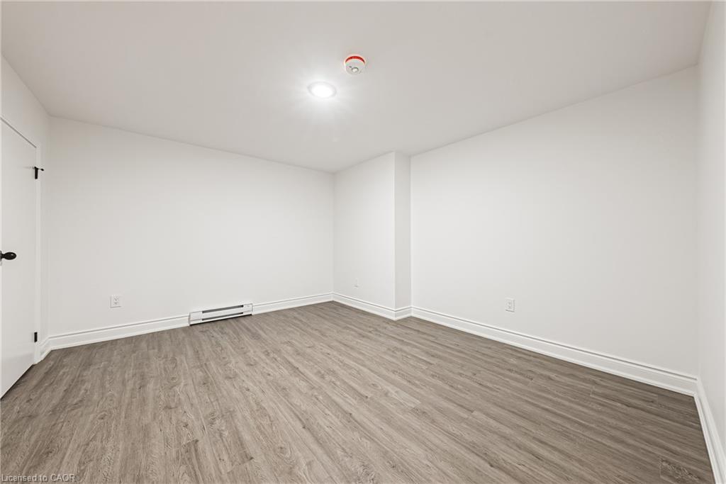 1127 Main Street E Property Photo 16