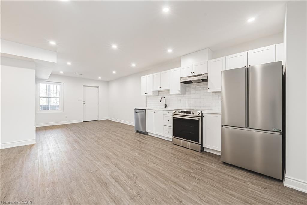 1127 Main Street E Property Photo 26