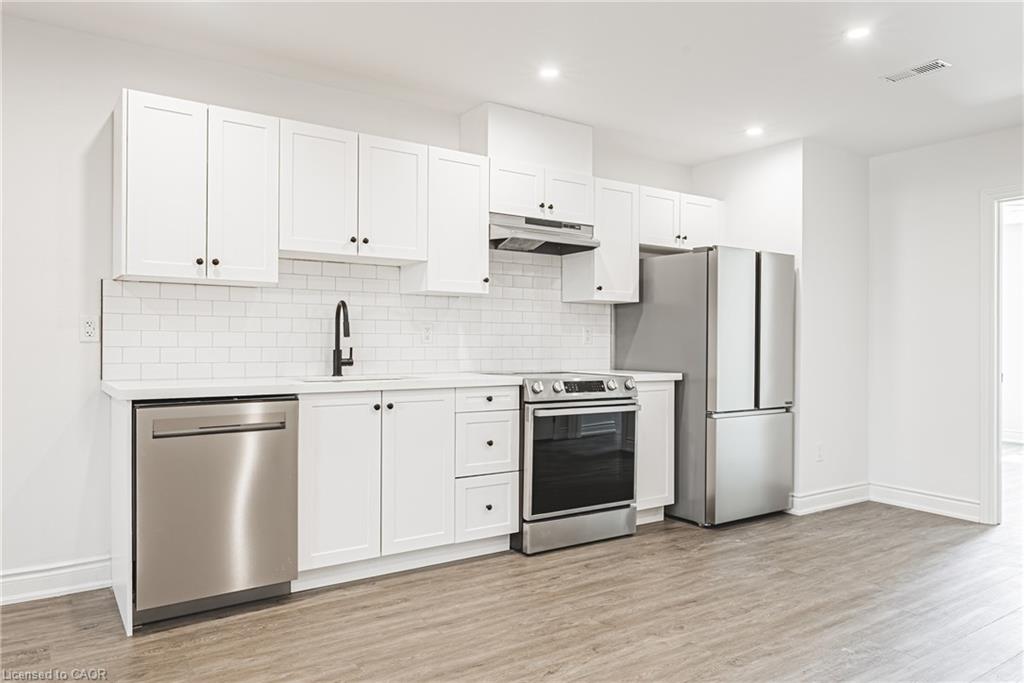 1127 Main Street E Property Photo 28