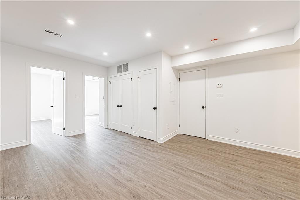 1127 Main Street E Property Photo 30