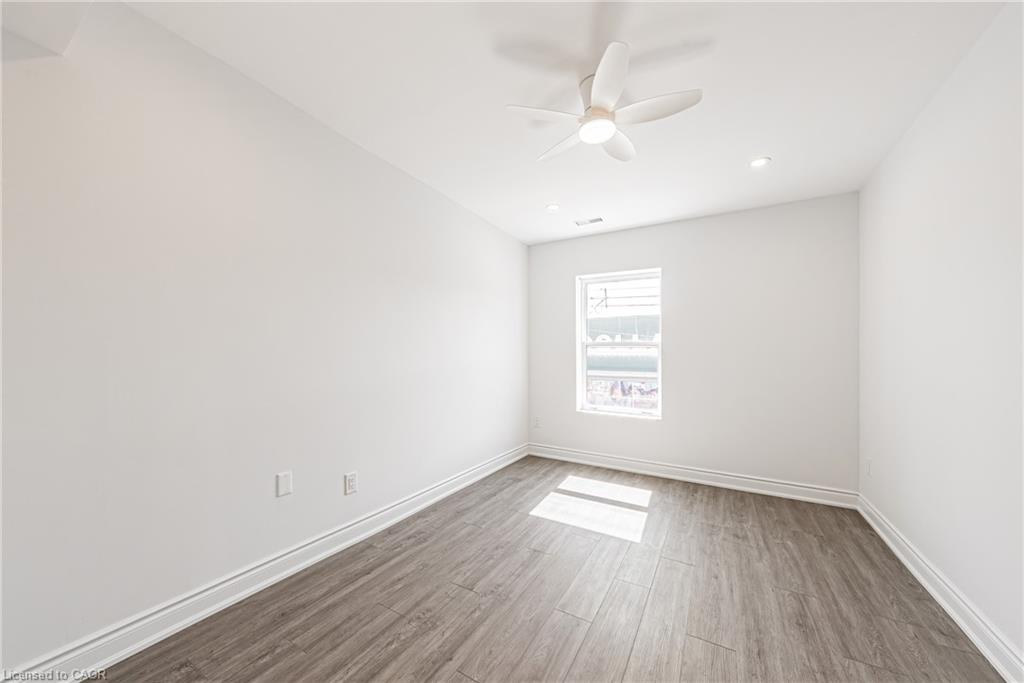 1127 Main Street E Property Photo 31