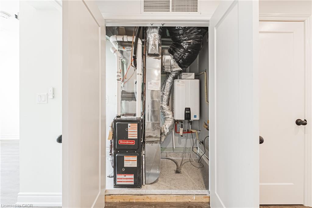 1127 Main Street E Property Photo 34