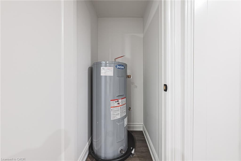 1127 Main Street E Property Photo 35