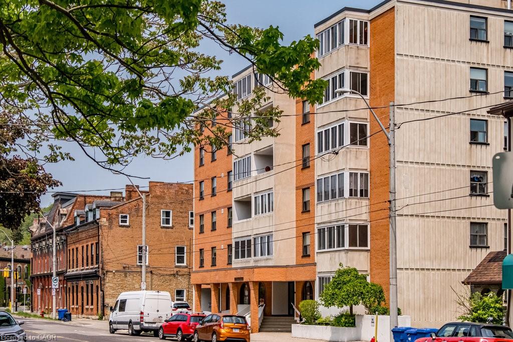 205-23 Main Street Property Photo 1