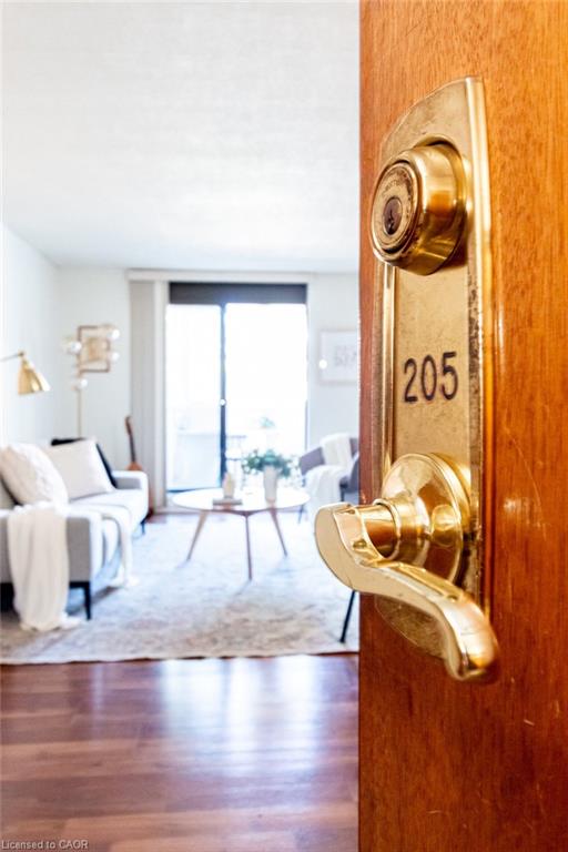 205-23 Main Street Property Photo 8