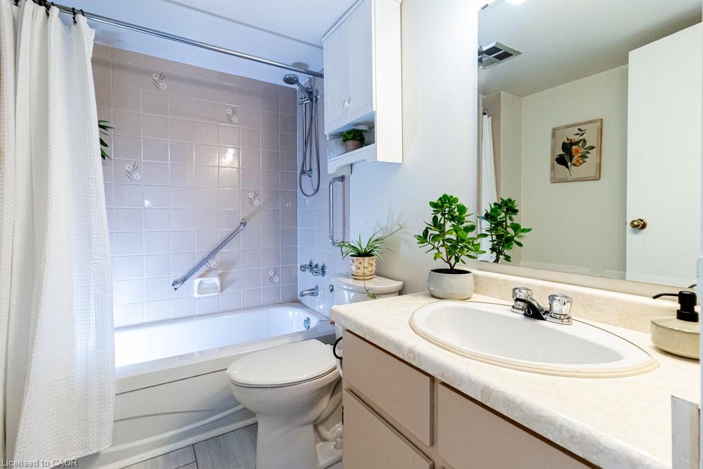 205-23 Main Street Property Photo 22