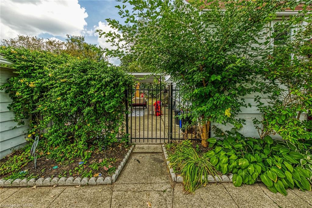 8 Downey Road Property Photo 46