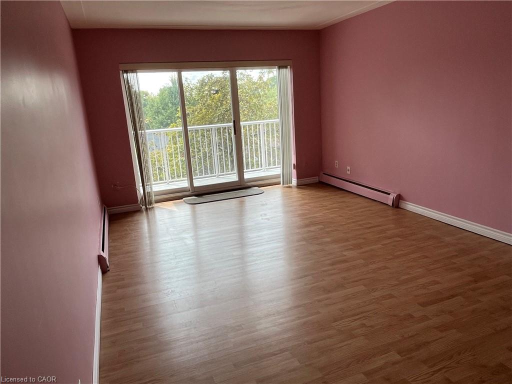 308-10 Woodman Drive S Property Photo 8