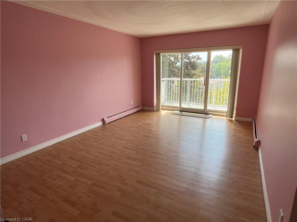 308-10 Woodman Drive S Property Photo 10