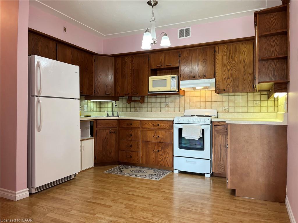 308-10 Woodman Drive S Property Photo 13