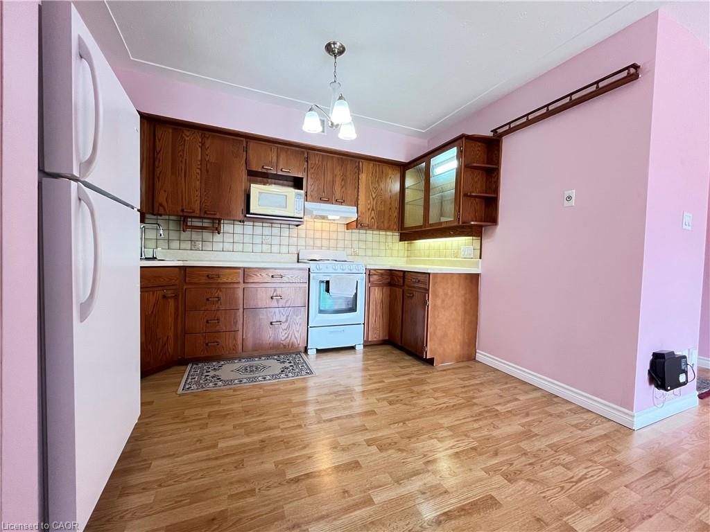 308-10 Woodman Drive S Property Photo 15