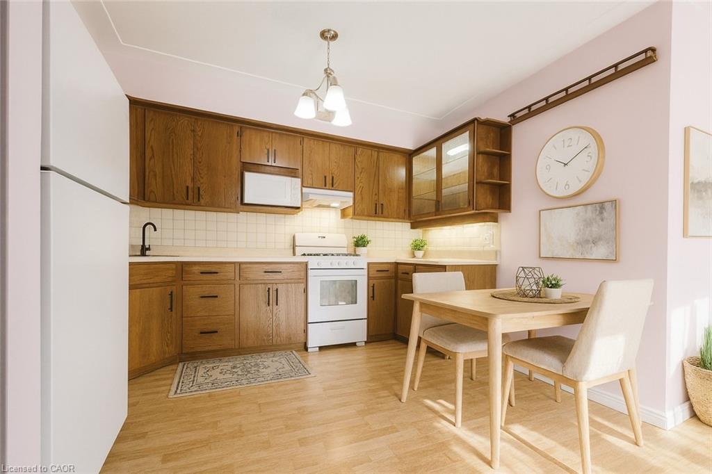 308-10 Woodman Drive S Property Photo 16