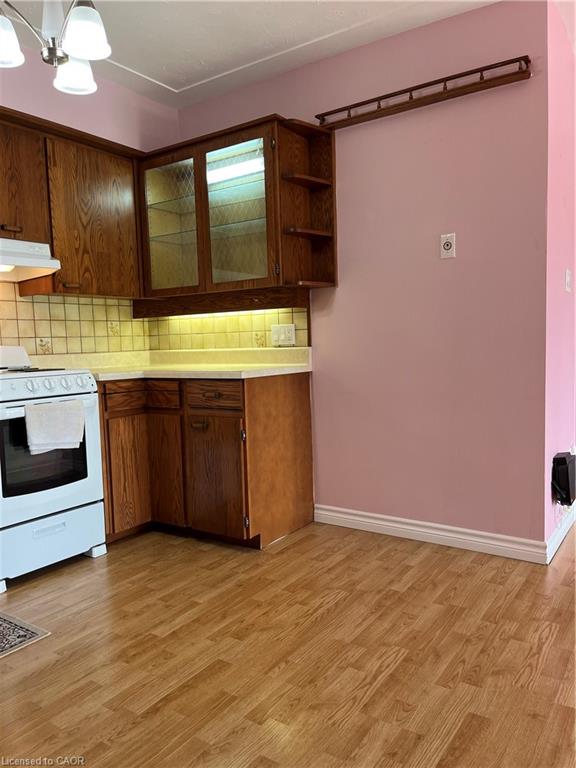 308-10 Woodman Drive S Property Photo 17