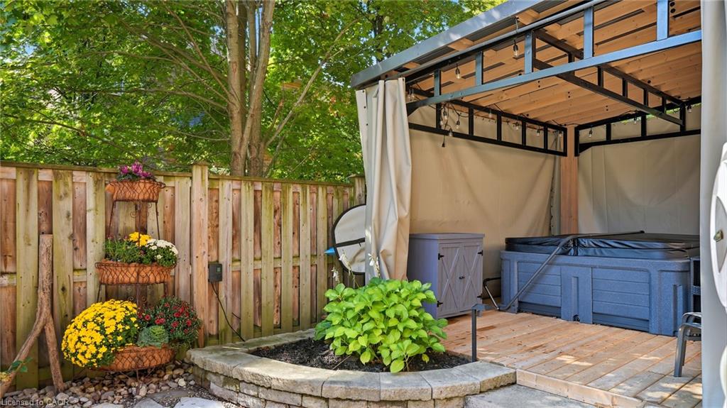 47 Livingstone Drive Property Photo 38