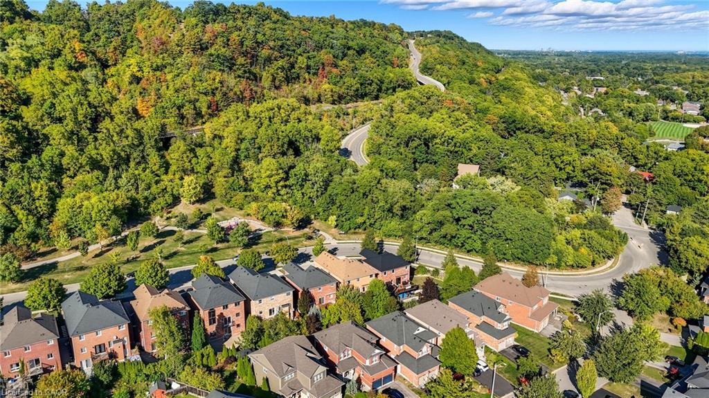 47 Livingstone Drive Property Photo 45