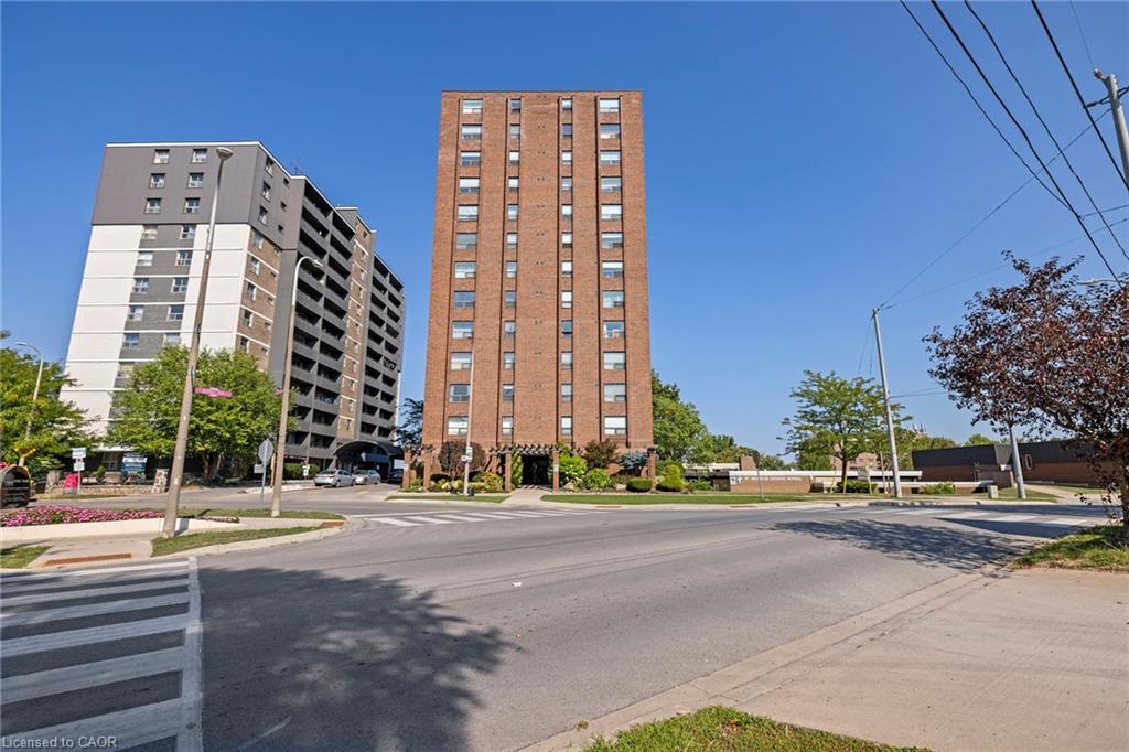 602-141 Church Street Property Photo 2