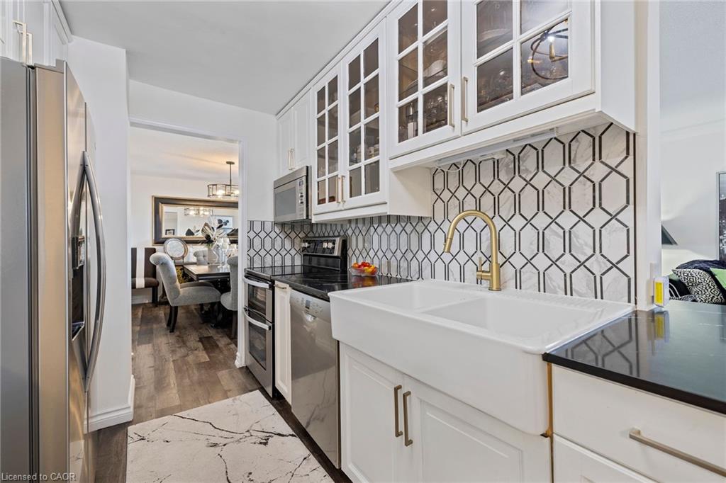 602-141 Church Street Property Photo 14