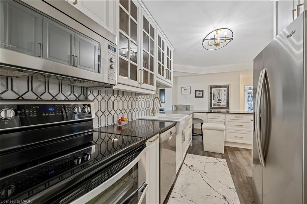 602-141 Church Street Property Photo 16