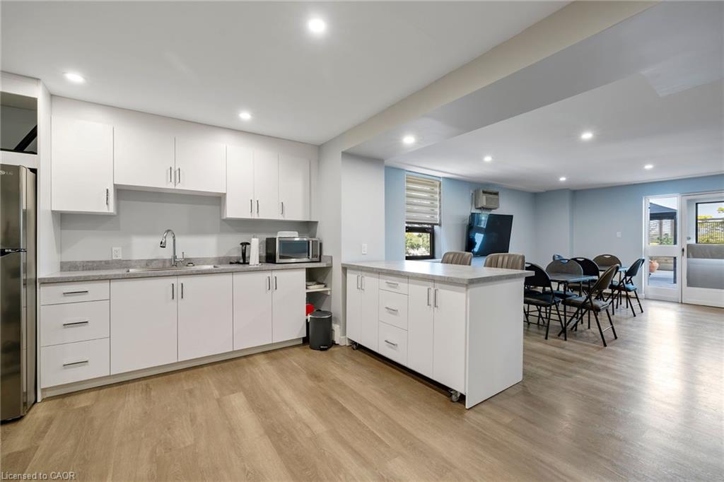 602-141 Church Street Property Photo 47