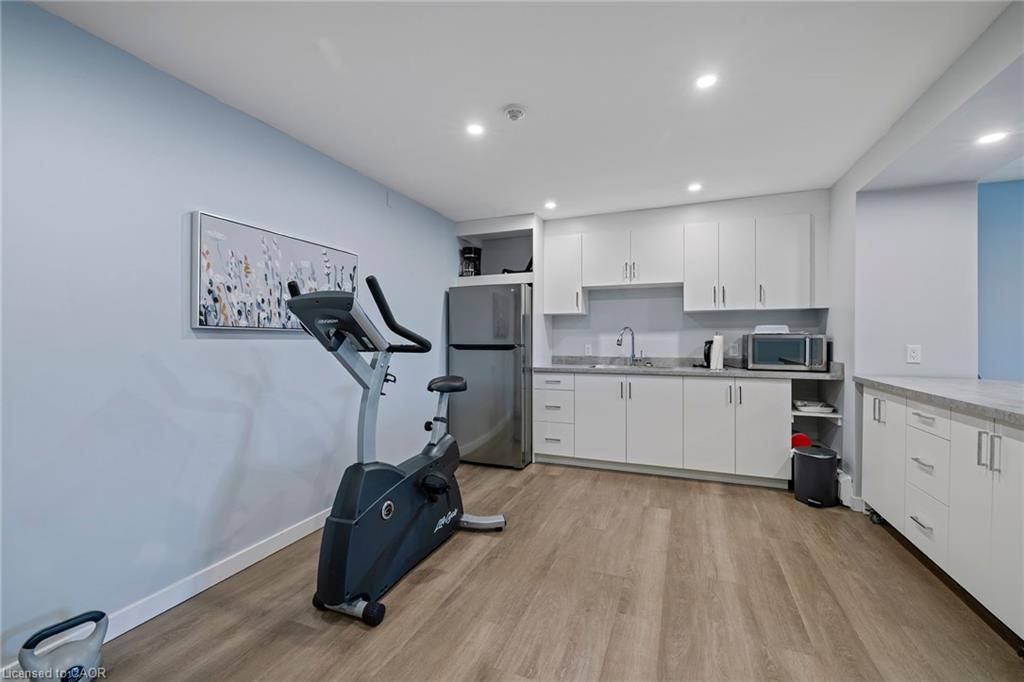 602-141 Church Street Property Photo 48