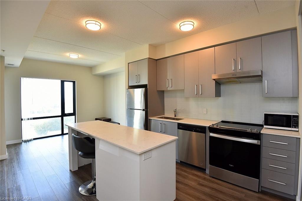 909-15 Queen Street S Property Photo 6