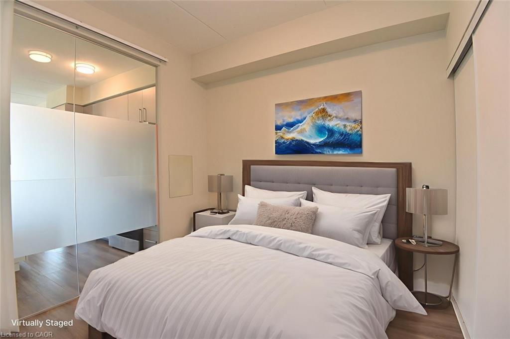 909-15 Queen Street S Property Photo 10