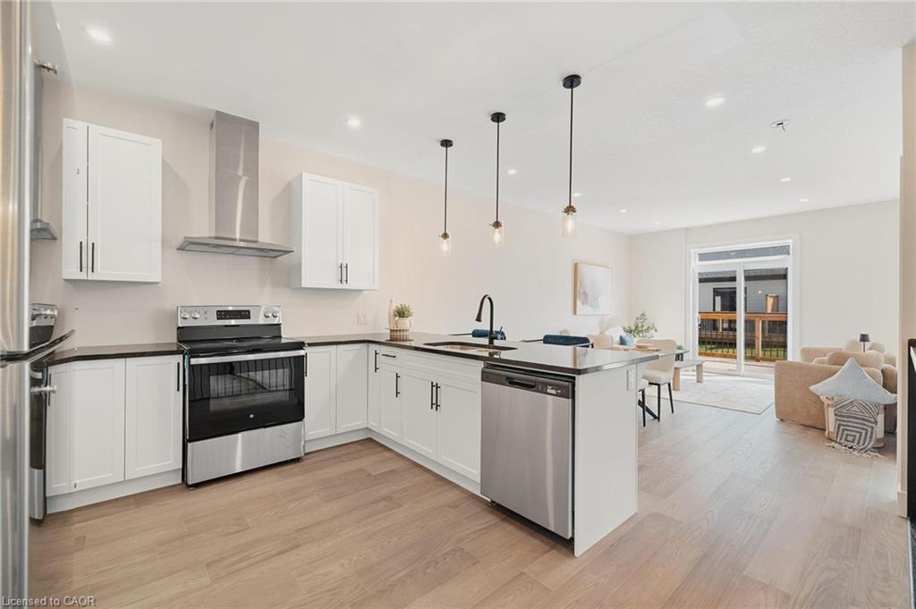 101-12 Washington Street Property Photo 4