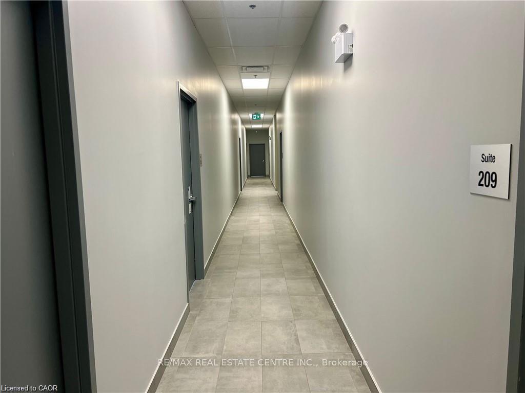209-450 Hespeler Road Property Photo 4