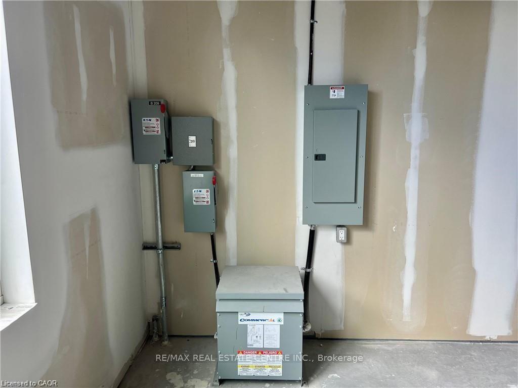 209-450 Hespeler Road Property Photo 11