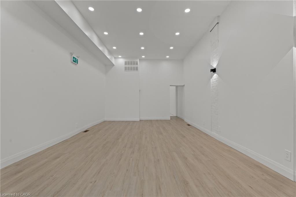 93 John Street S Property Photo 8