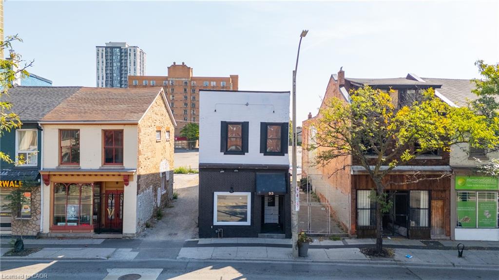 93 John Street S Property Photo 28