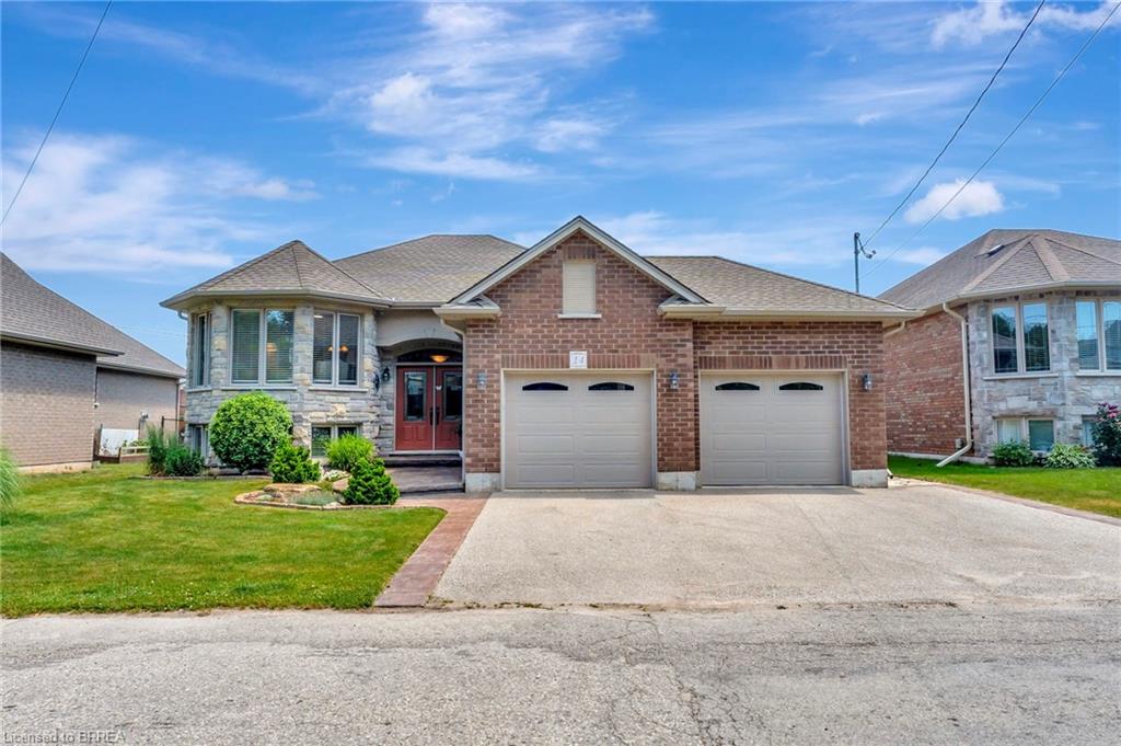 14 Robinson Road Property Photo 1