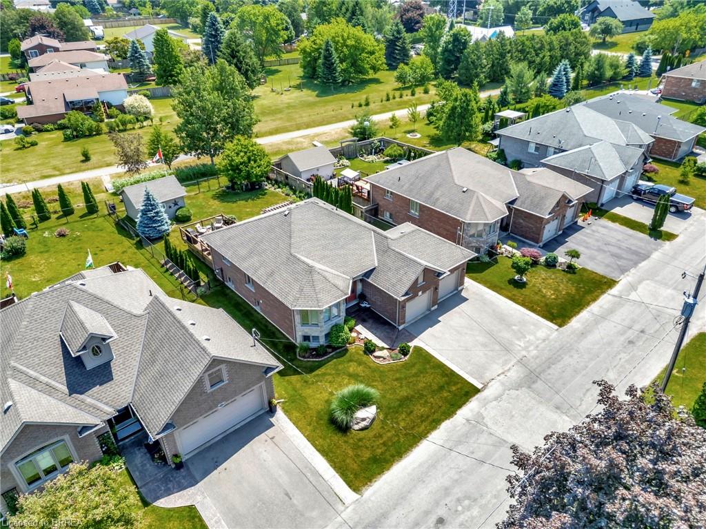 14 Robinson Road Property Photo 2