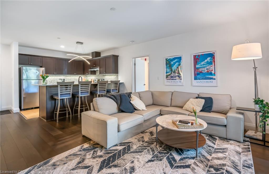 201-26 Wellington Street Property Photo 1