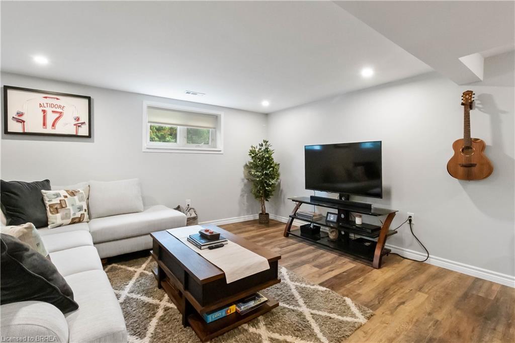 8 Sandy Row Property Photo 22