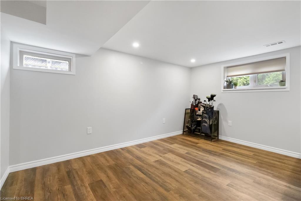 8 Sandy Row Property Photo 23