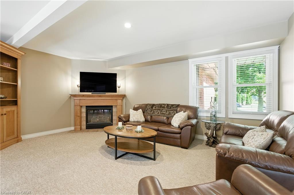 6 Lilac Court Property Photo 4