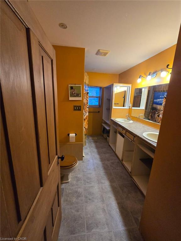 284 Garafraxa Street Property Photo 5
