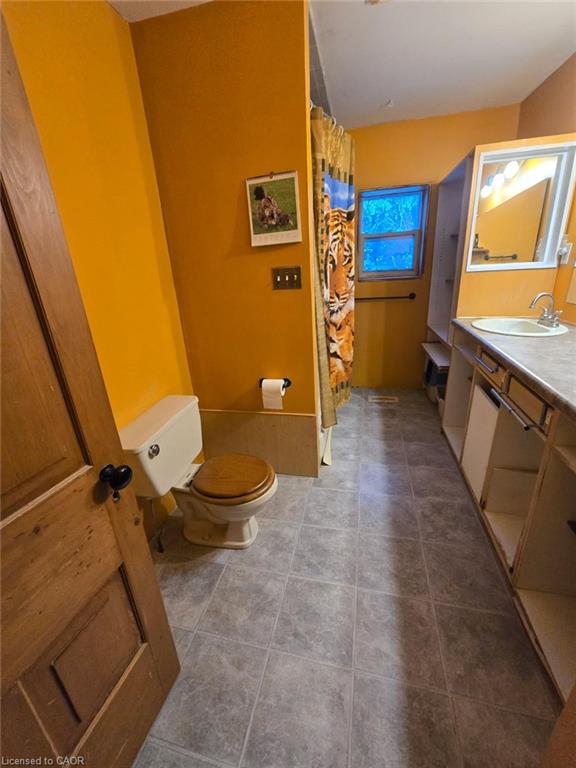 284 Garafraxa Street Property Photo 6
