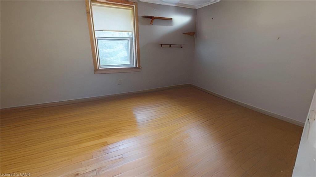 284 Garafraxa Street Property Photo 9