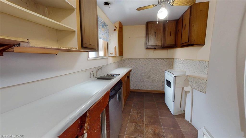 284 Garafraxa Street Property Photo 12